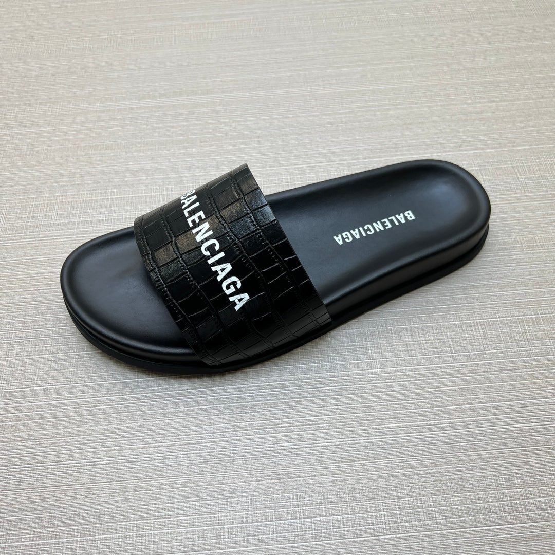 54J99ZDE Stylish slippers