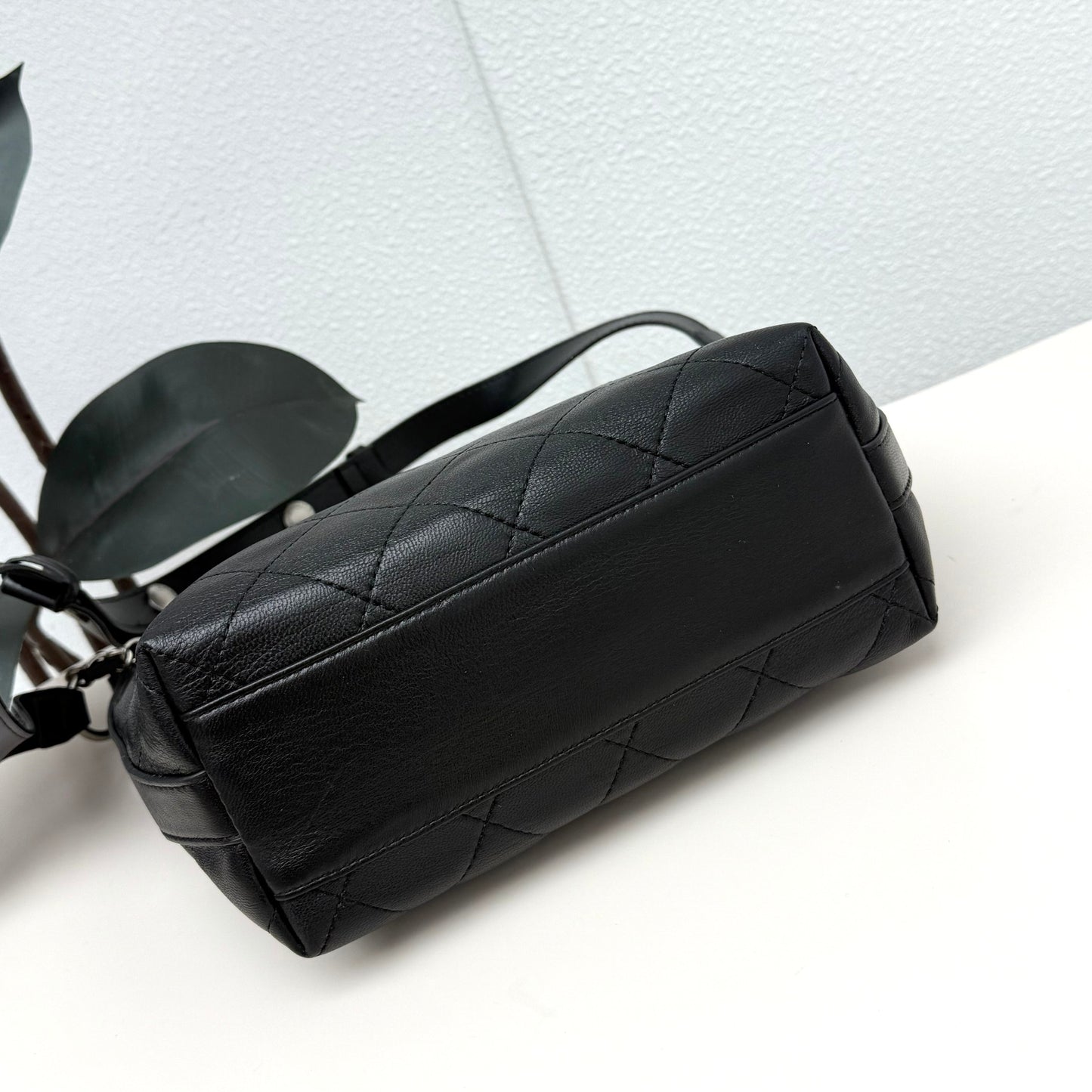 155NC68BDE Stylish leather bag