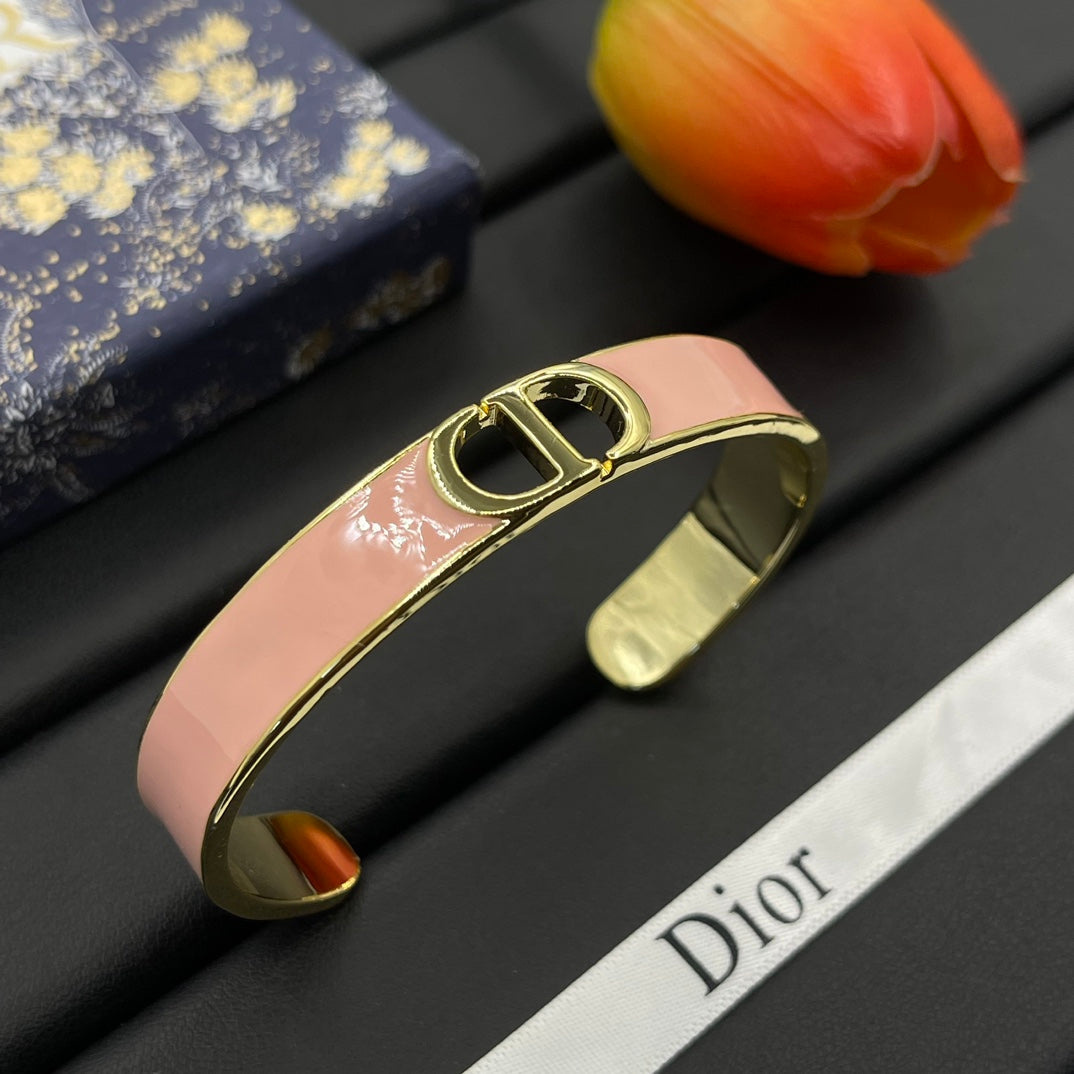 14D671KDE Stylish Bracelets