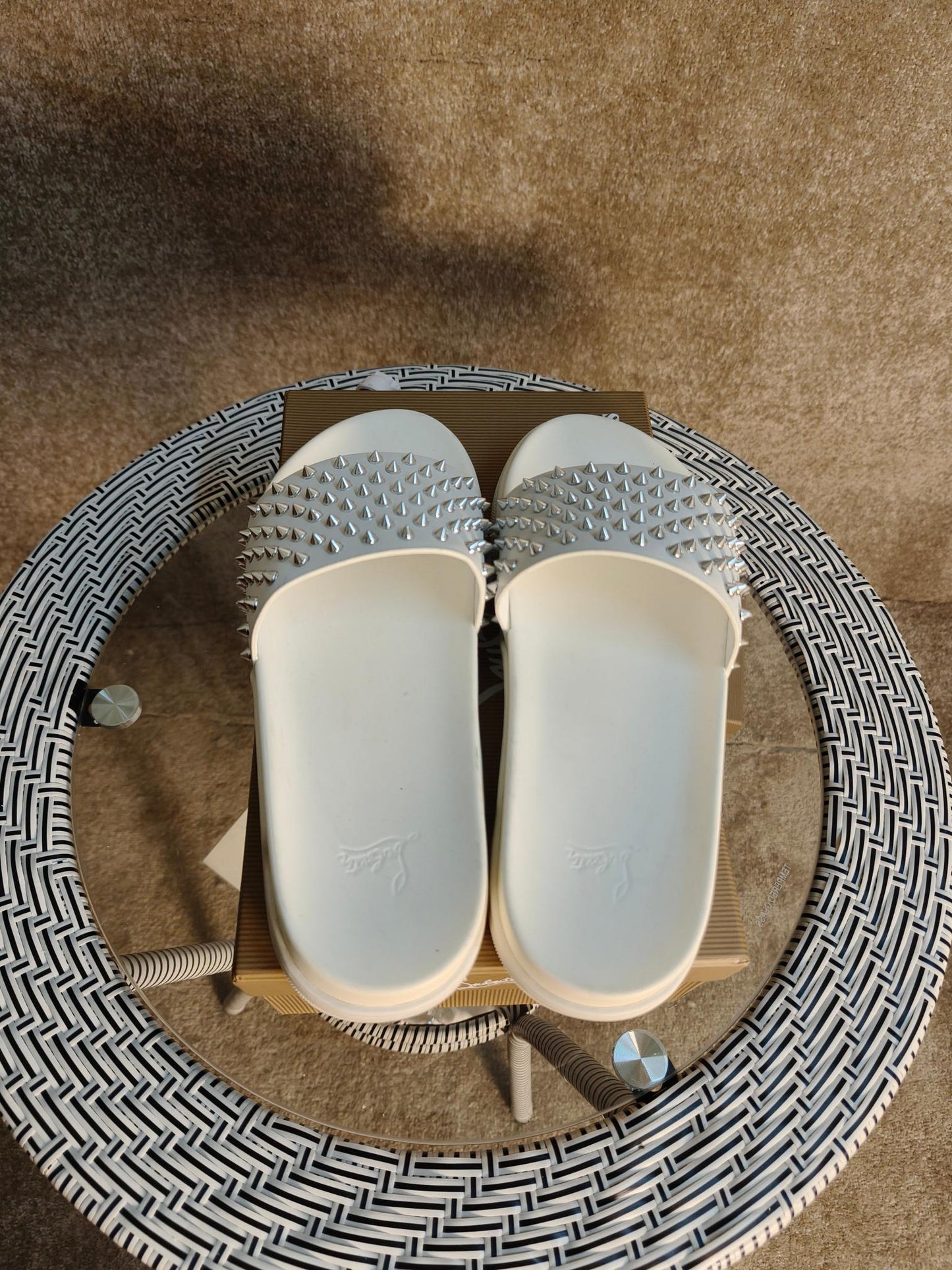 J4A18ZDE Stylish Slippers