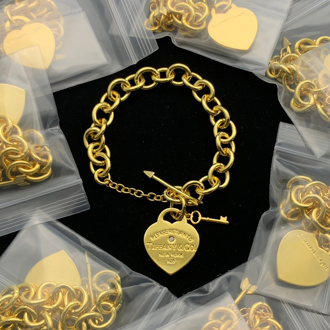 84T26XDE Stylish  Bracelets Necklaces