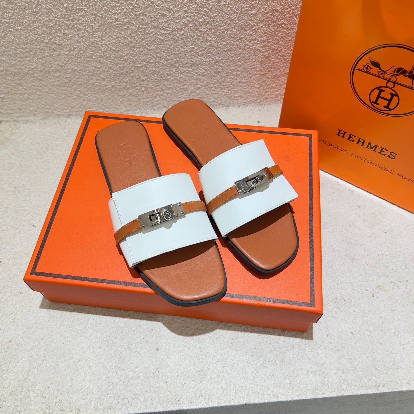 14H201ZDE Stylish Slippers