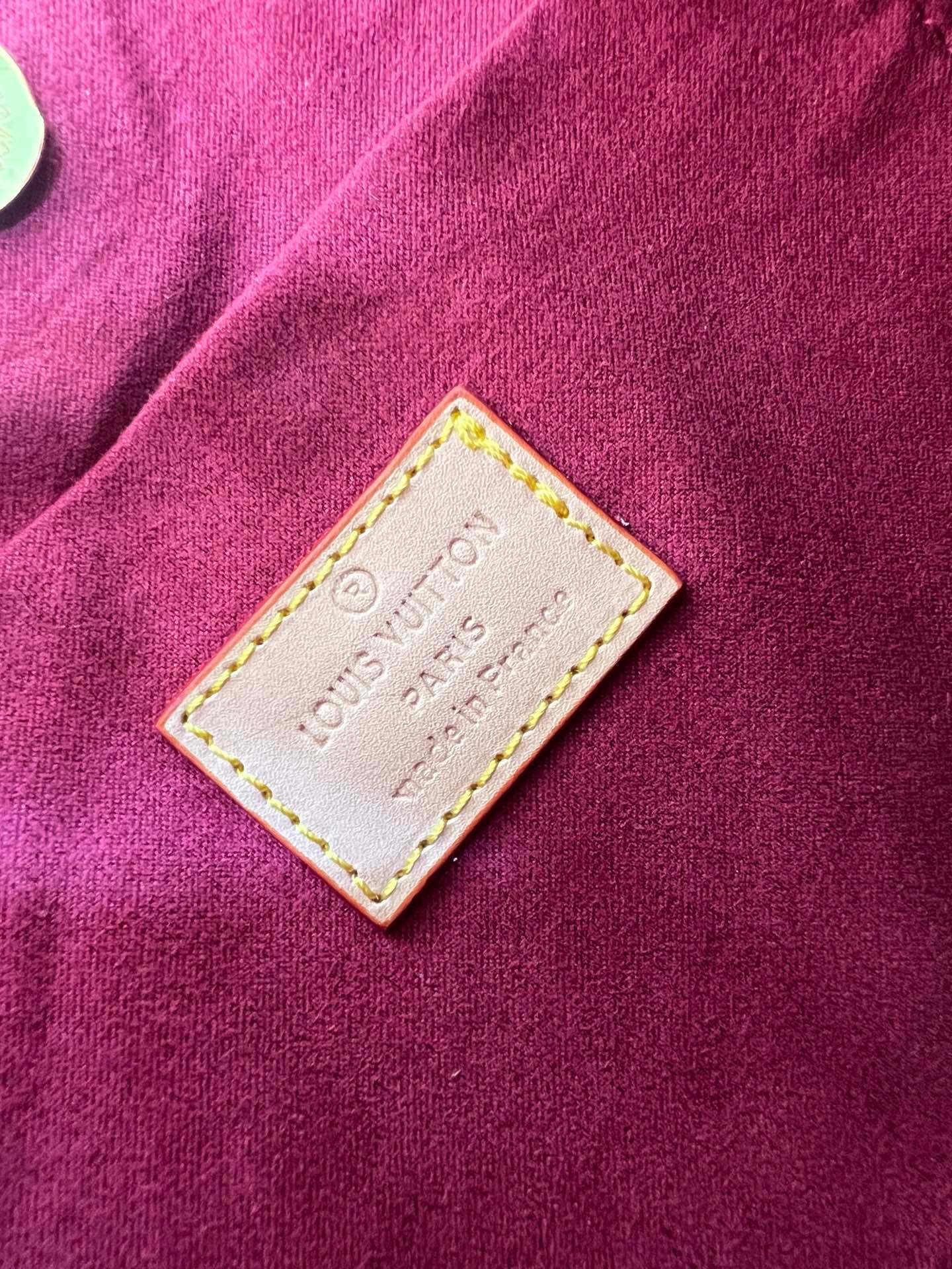 1XE147BDE Stylish leather bag 