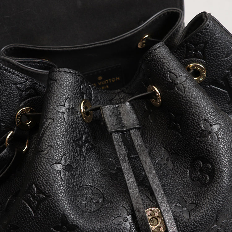1E065BDE Stylish leather bag 