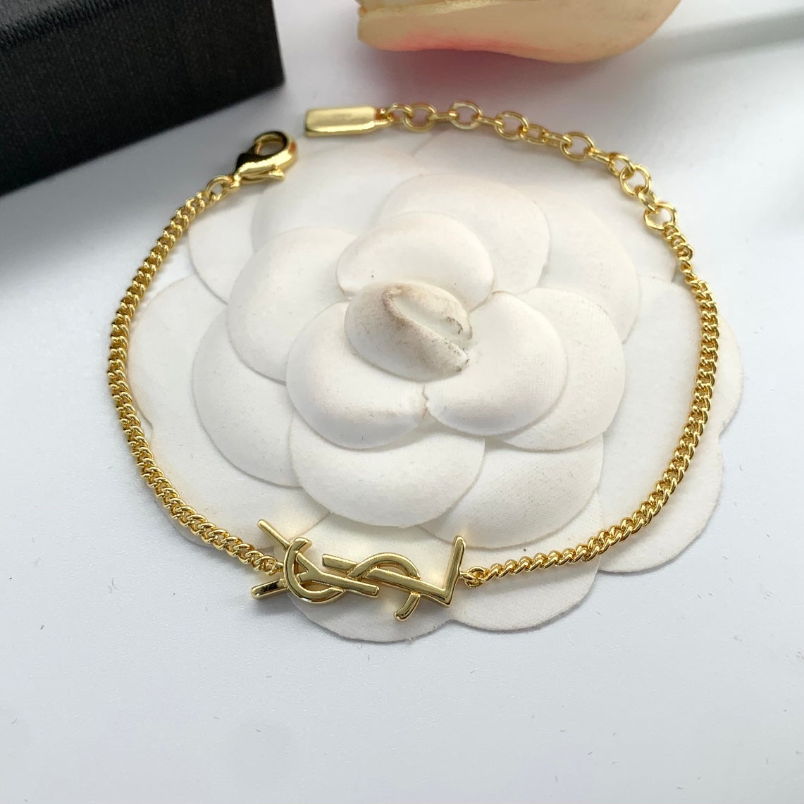 14SL562KDE Stylish Bracelets