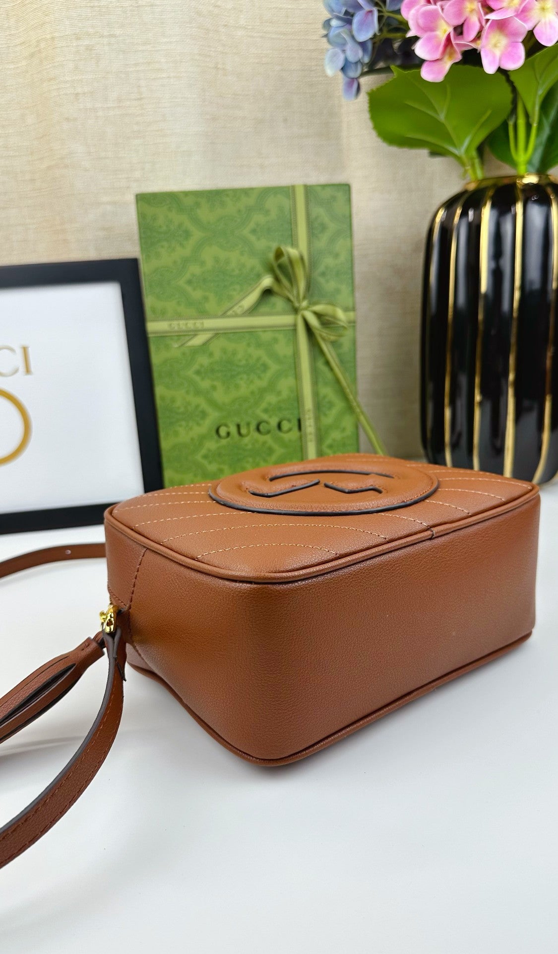 2WB29BDE Stylish leather bag