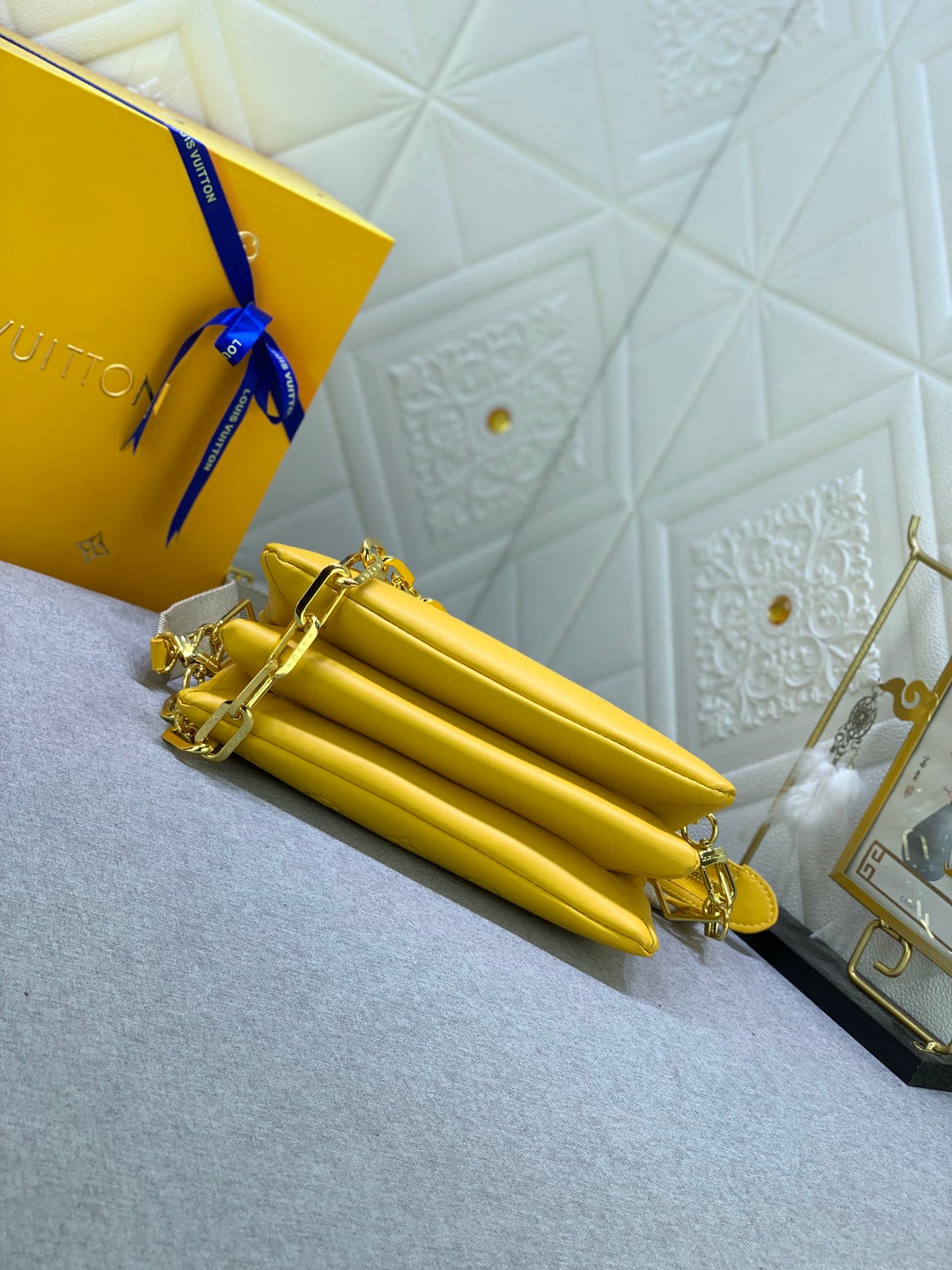 2XE40BDE Stylish leather bag 