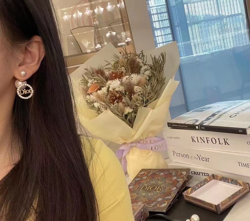 1YD419EDE Stylish Earrings