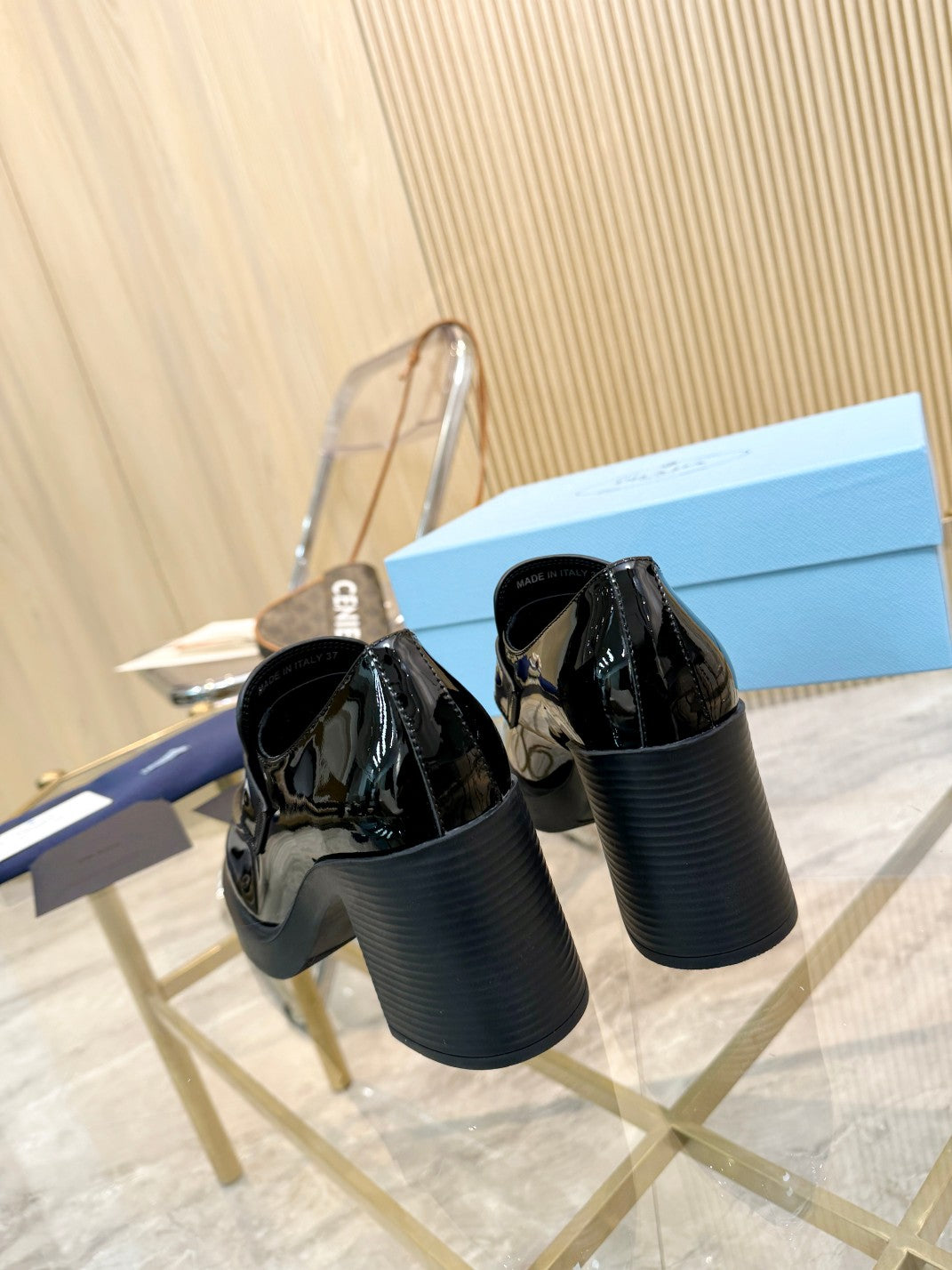 285ZPD63ZDE Stylish leather High heels