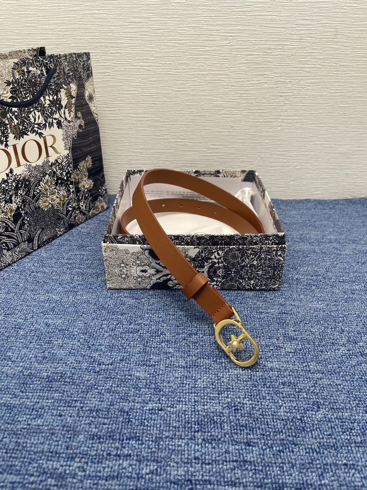 155RD205PDE Stylish  High quality belt With full package