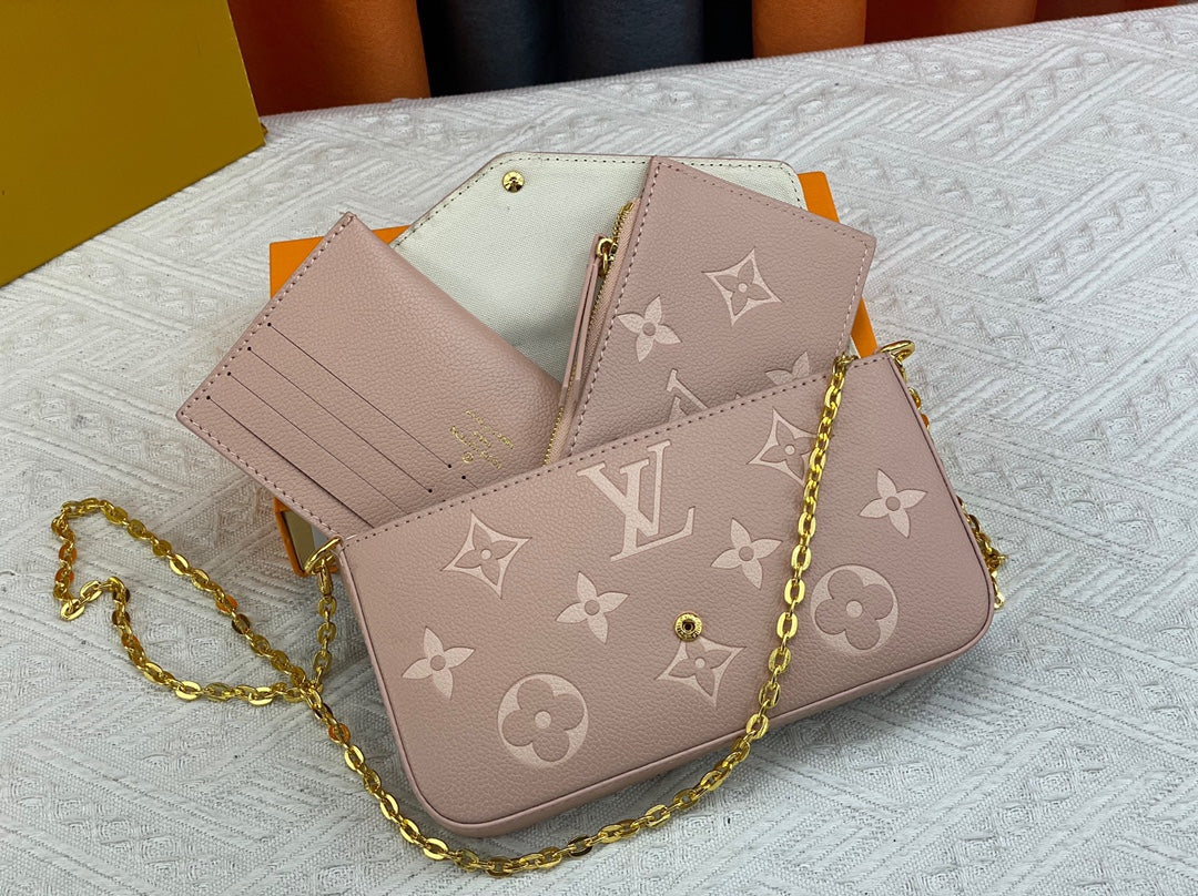 1XE173BDE Stylish leather bag 