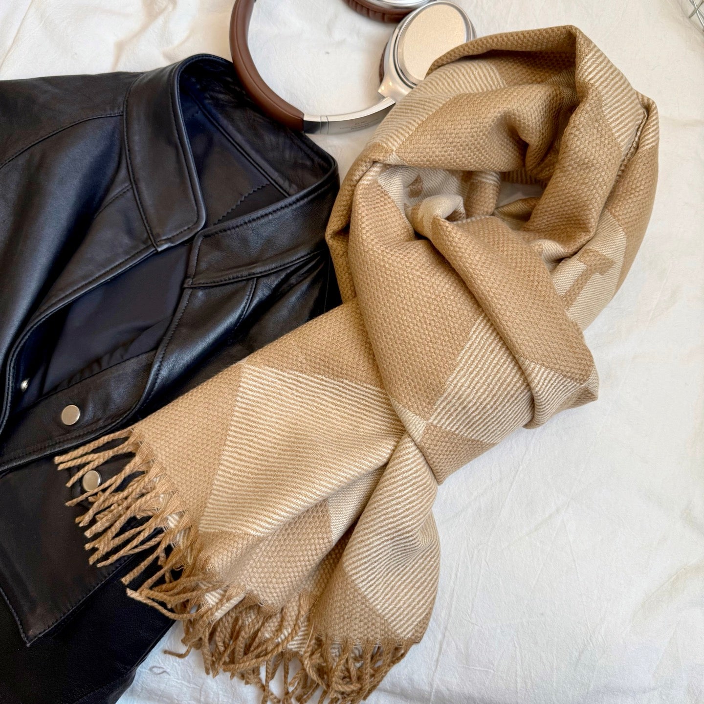 185ZH36WDE Stylish Winter Scarves