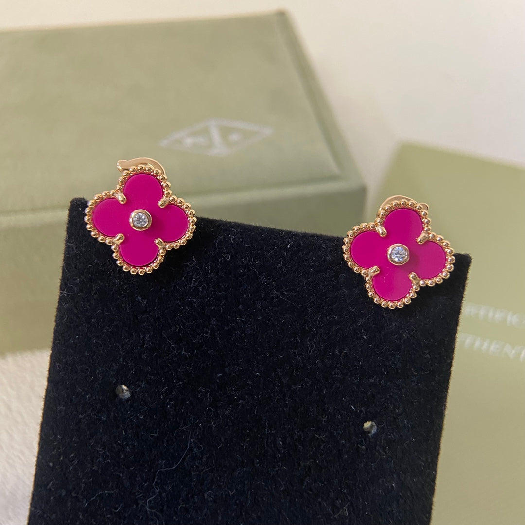 575RVA3EDE Stylish Earrings