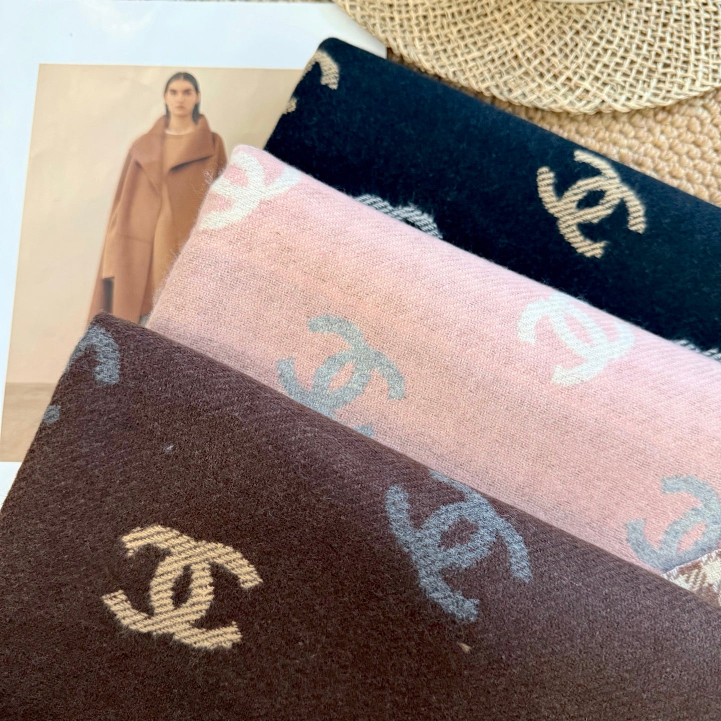 185ZC40WDE Stylish Winter Scarves