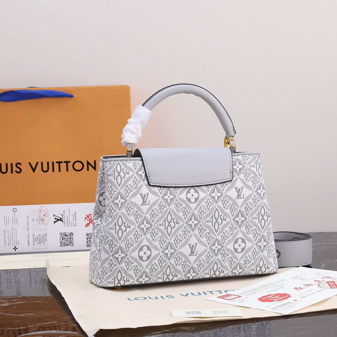 1XE441BDE Stylish leather bag