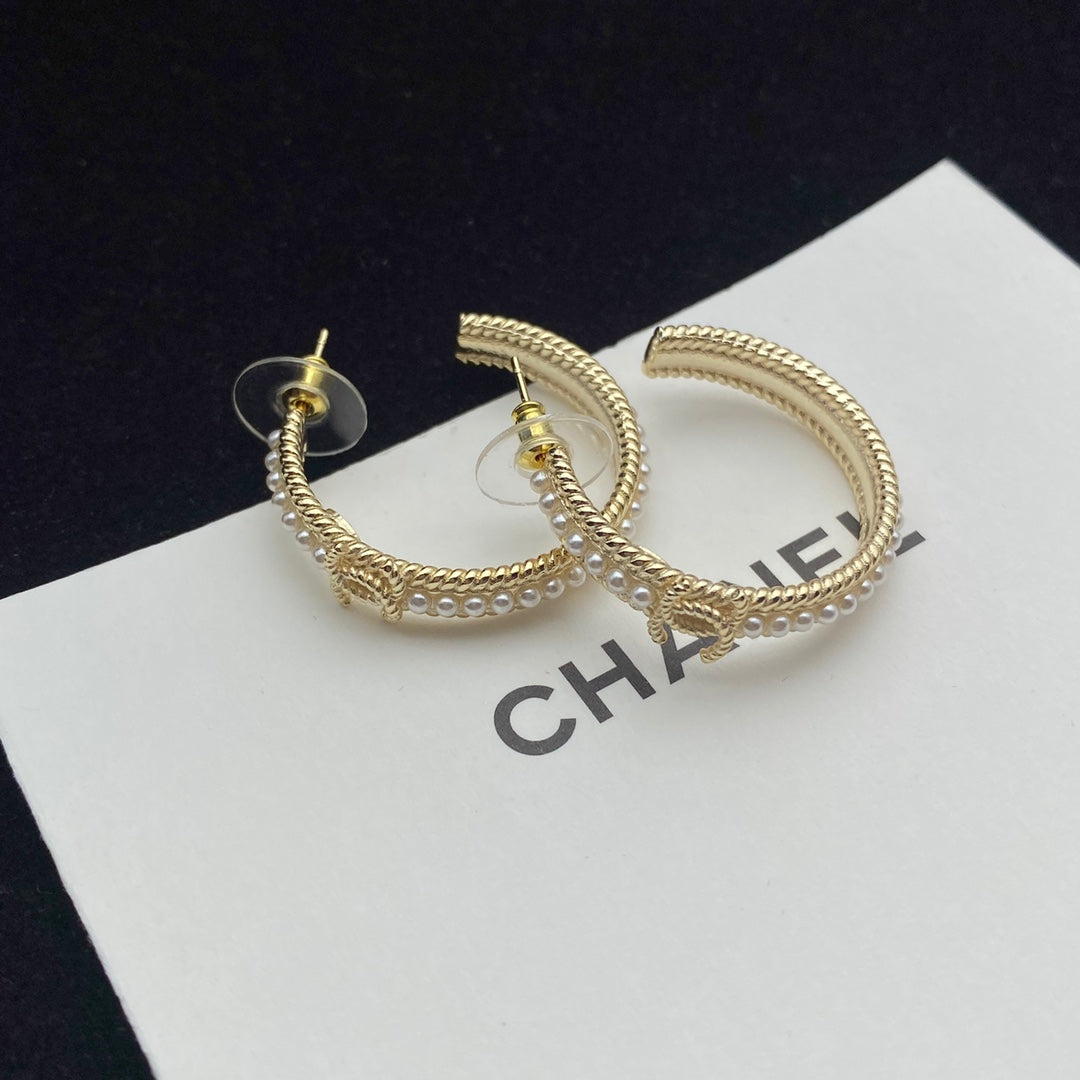 1YC146EDE Stylish Earrings