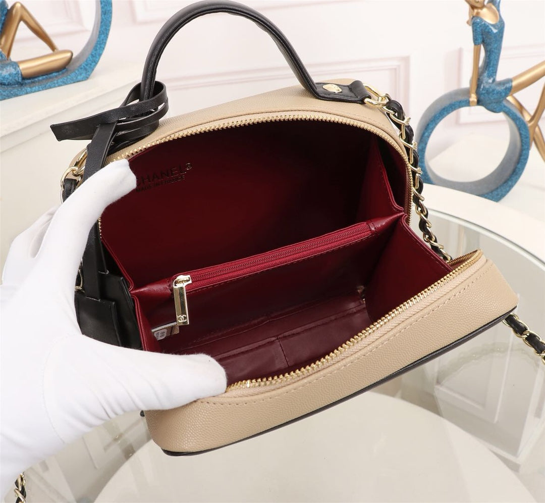 165NC124BDE Stylish leather bag