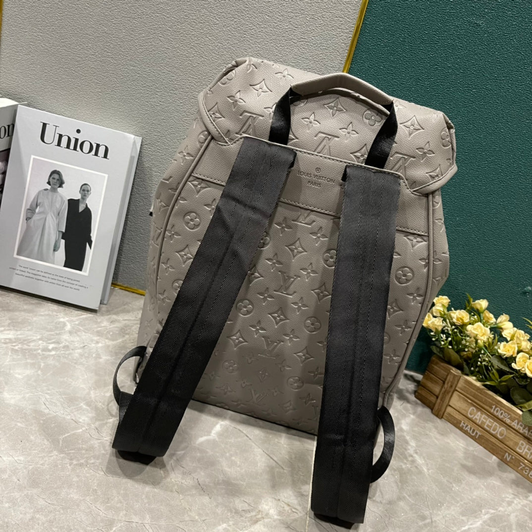 1XE447BDE Stylish leather bag
