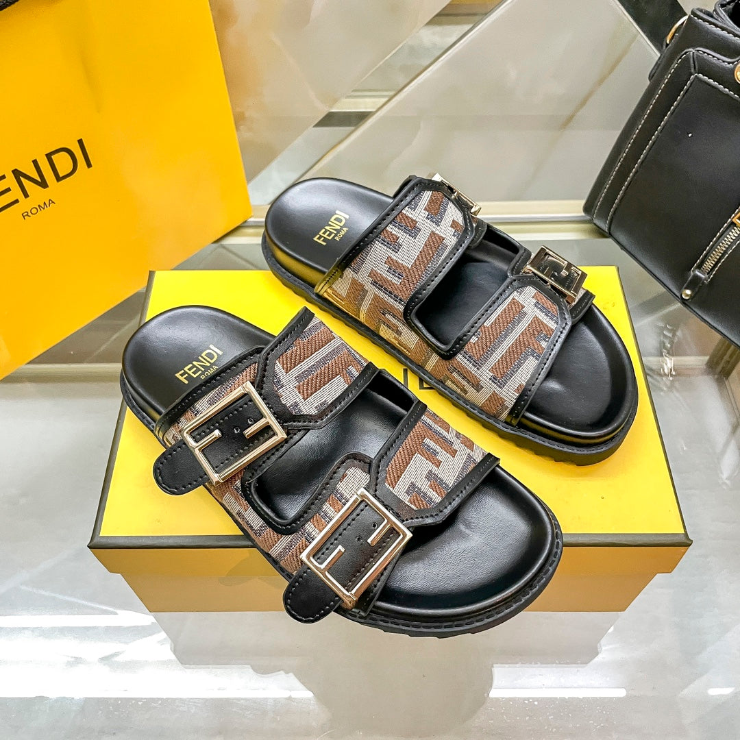 14F69ZDE Stylish slippers