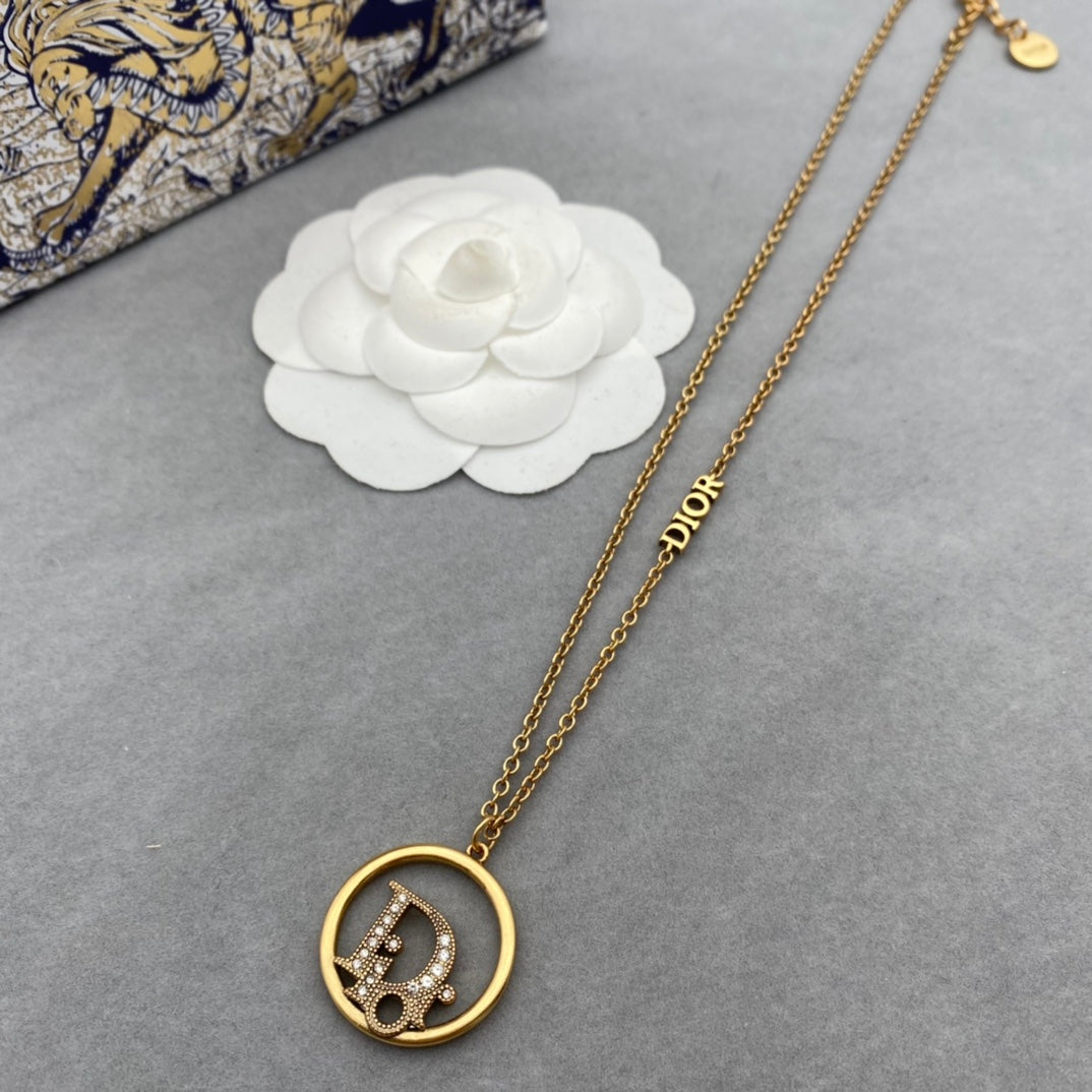14D252XDE Stylish Rings Earring Bracelets Necklaces