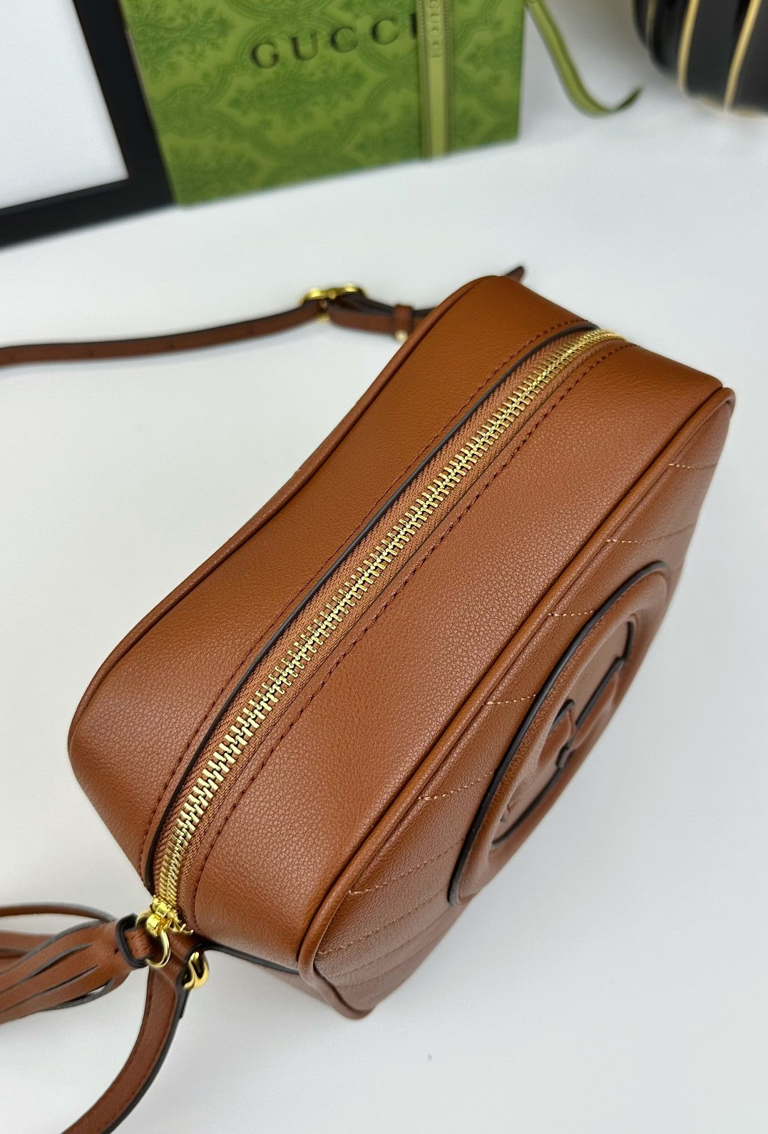2WB29BDE Stylish leather bag