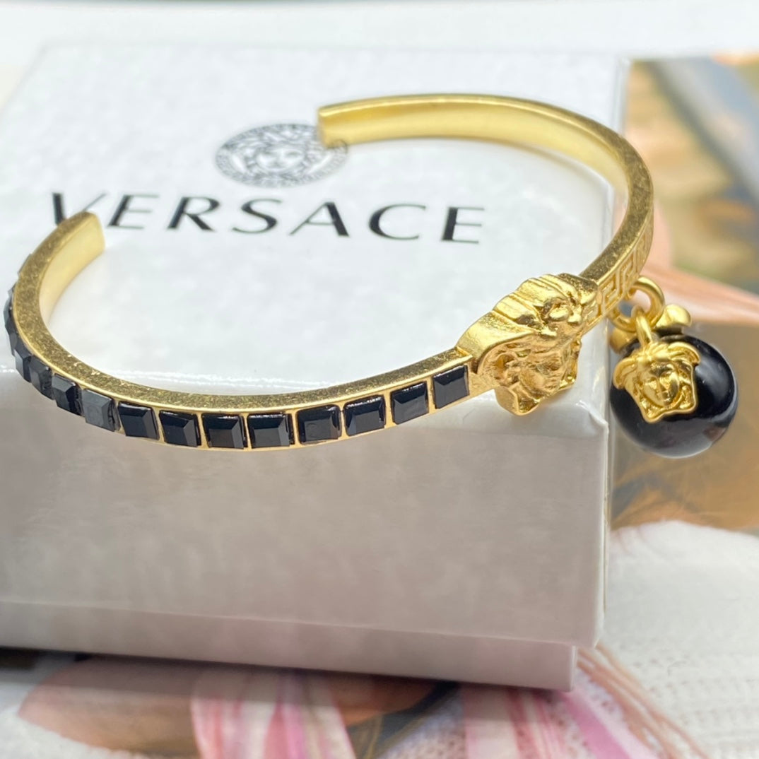 14V320KDE Stylish  Bracelets