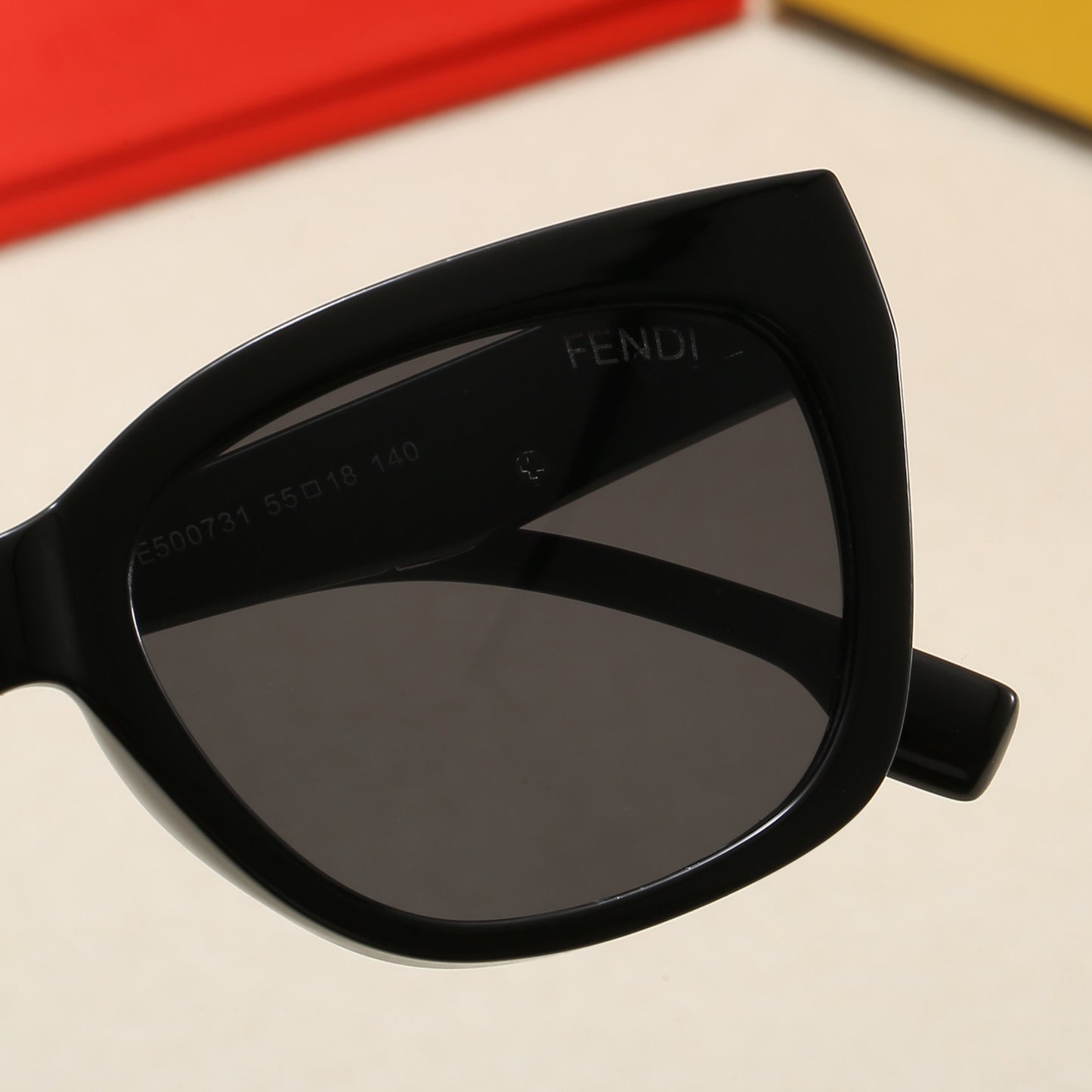 285RF26TDE Stylish  Sunglasses