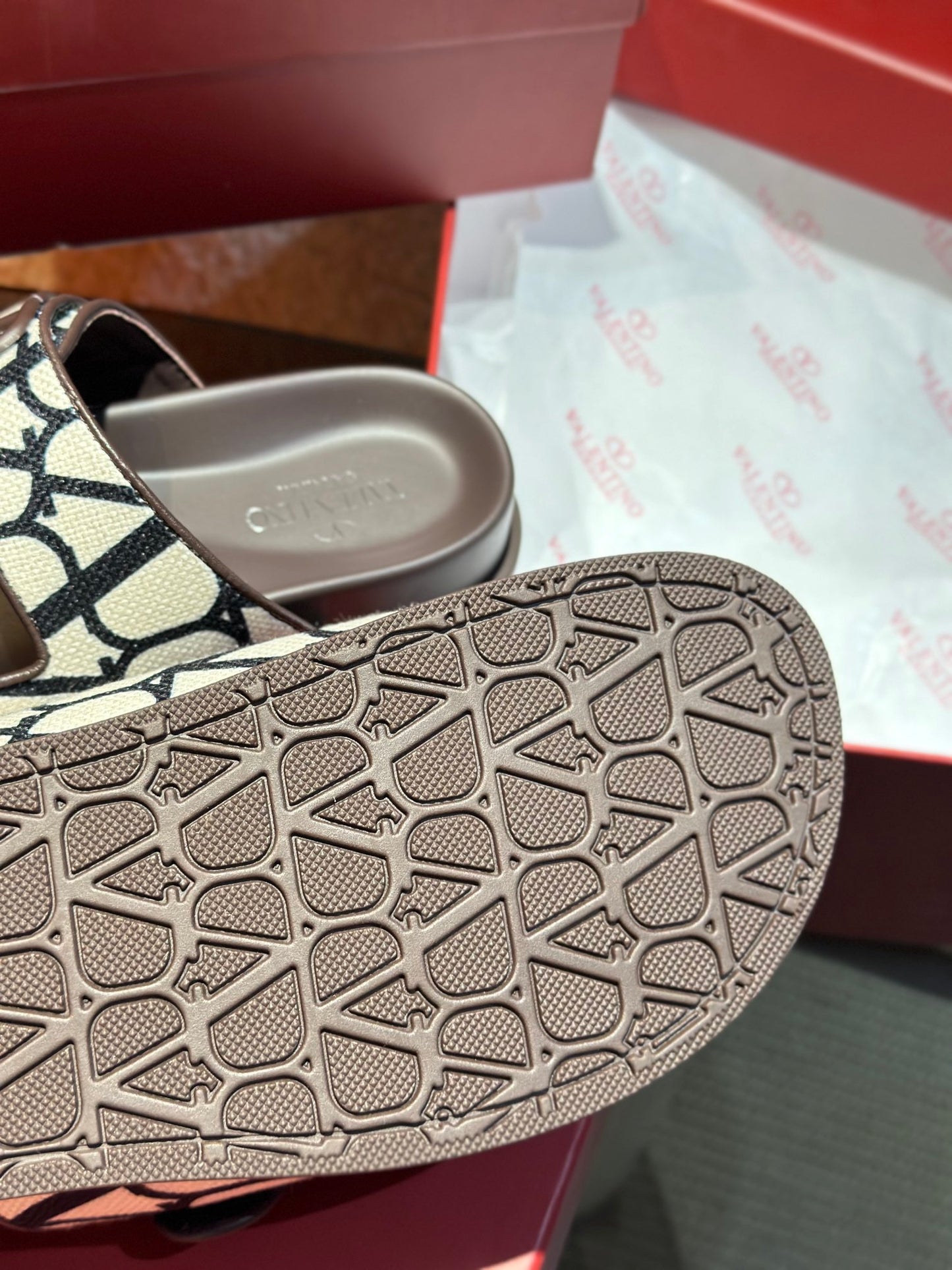 14VL210ZDE Stylish Slippers