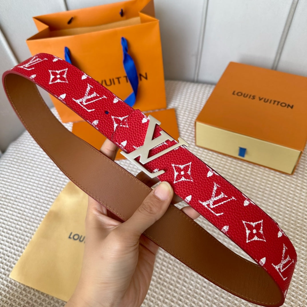 14E131PDE Stylish  High quality belt With full package