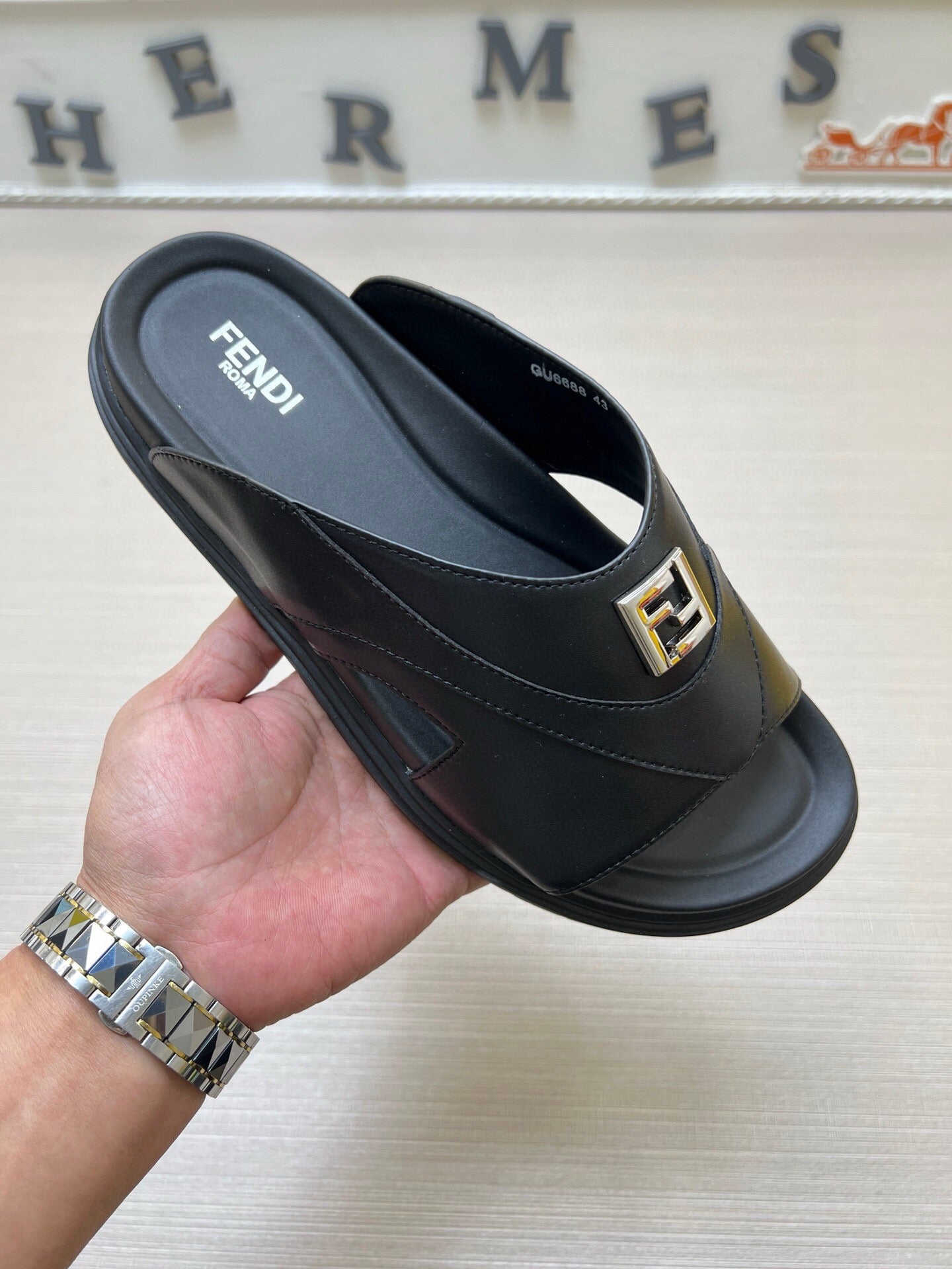 5LF221ZDE Stylish Slippers