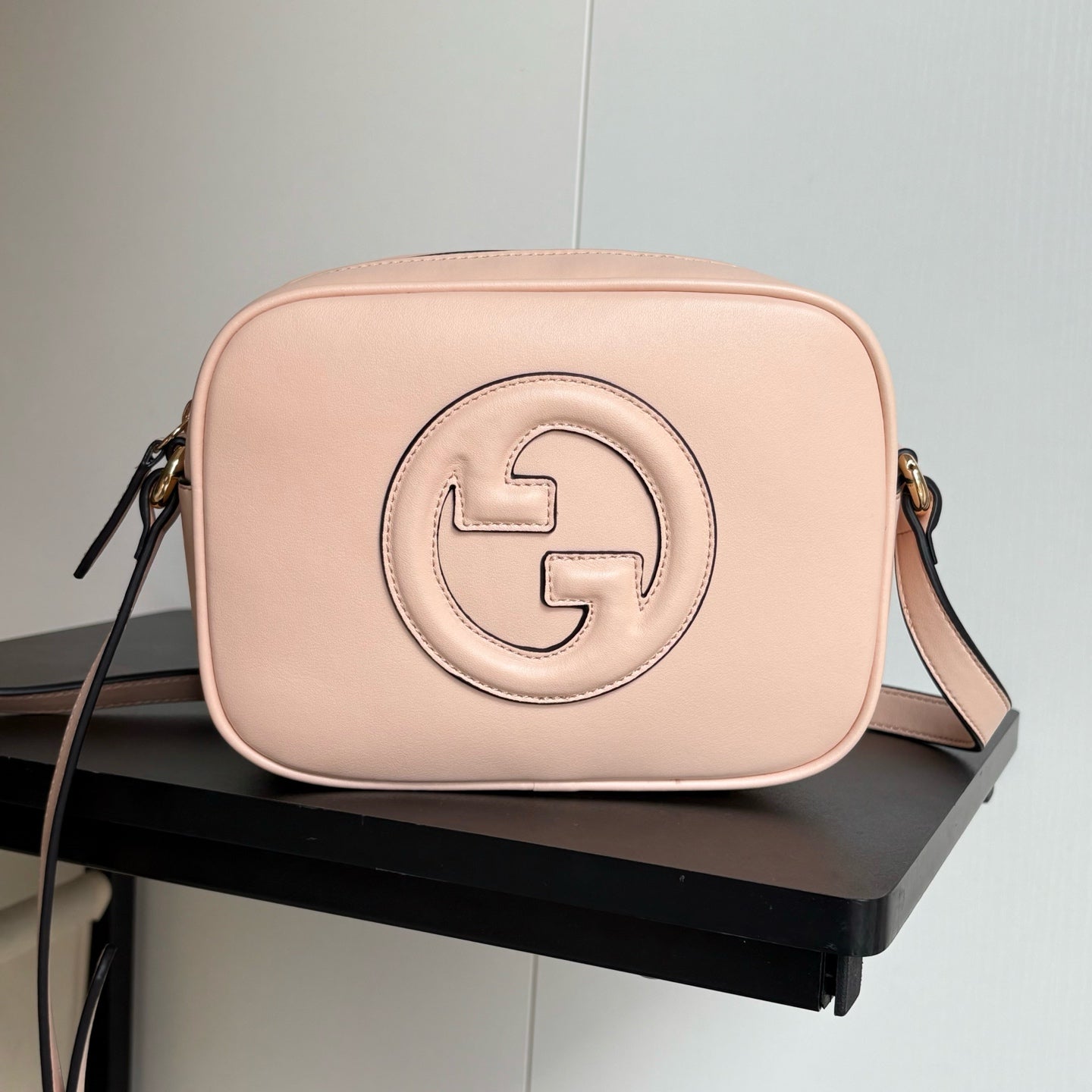 2WB18BDE Stylish leather bag