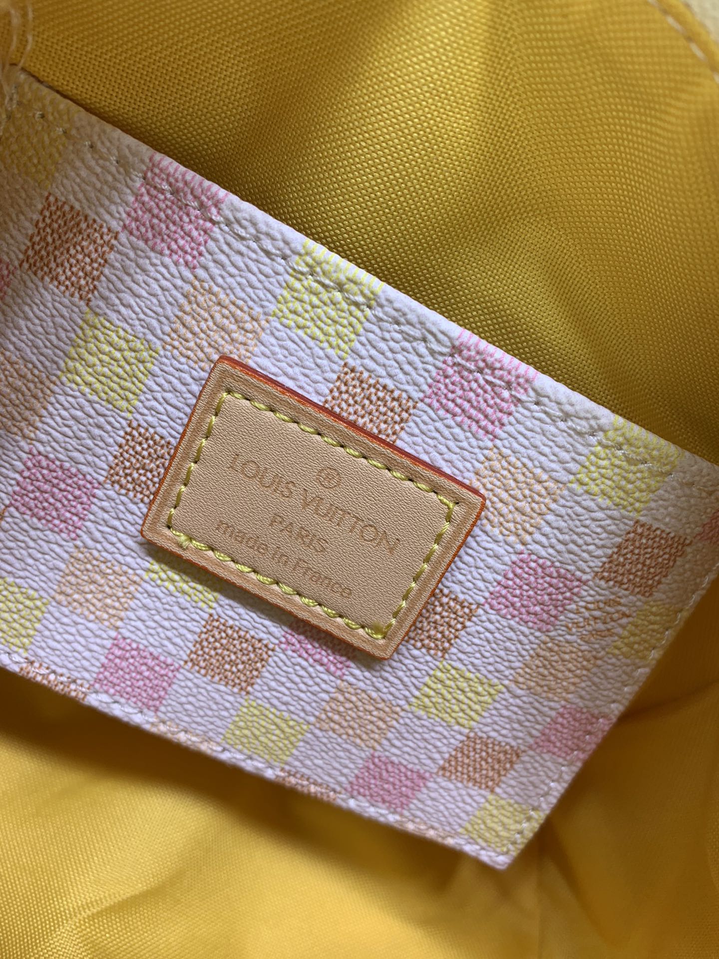 2XE334BDE Stylish leather bag 