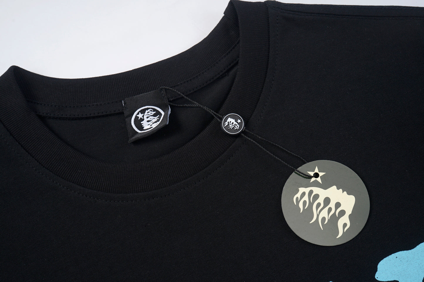 125WA42UDE Stylish T-shirts
