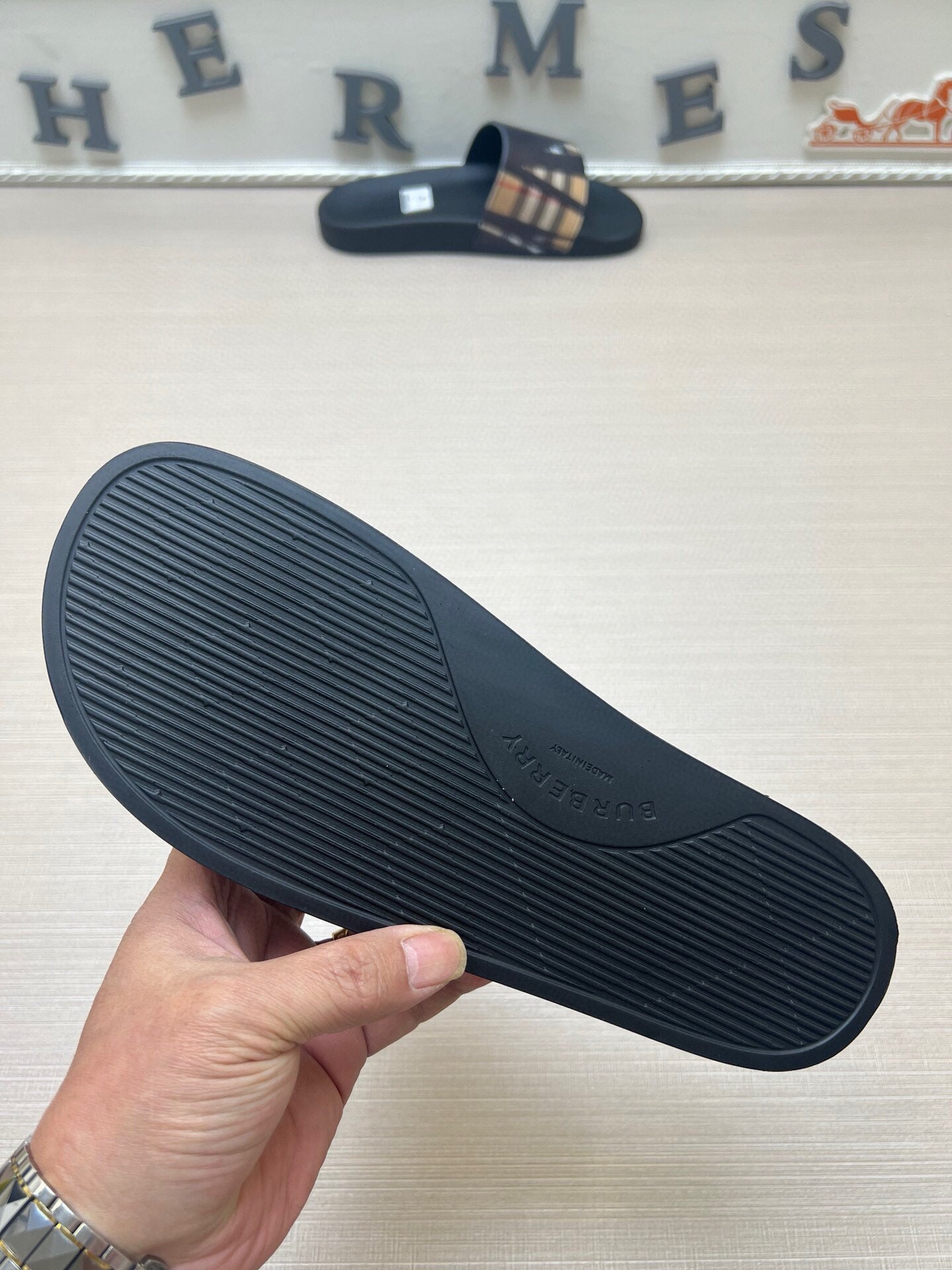 535ZR251ZDE Stylish Slippers