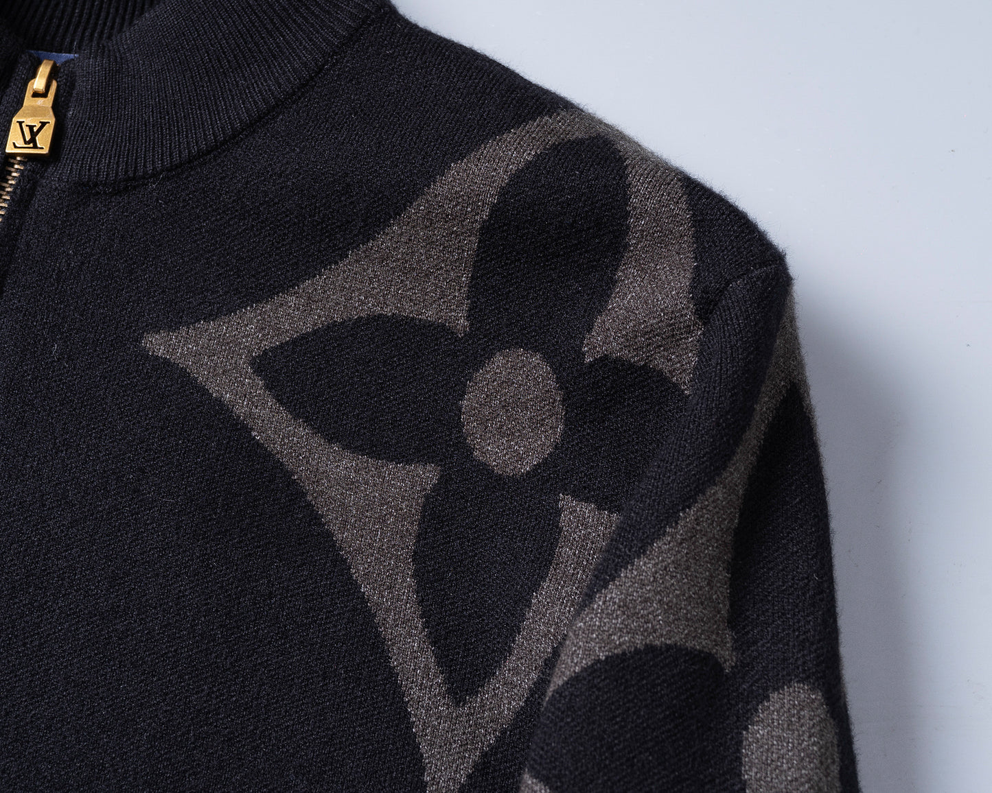 185ZE122UDE Stylish Sweaters