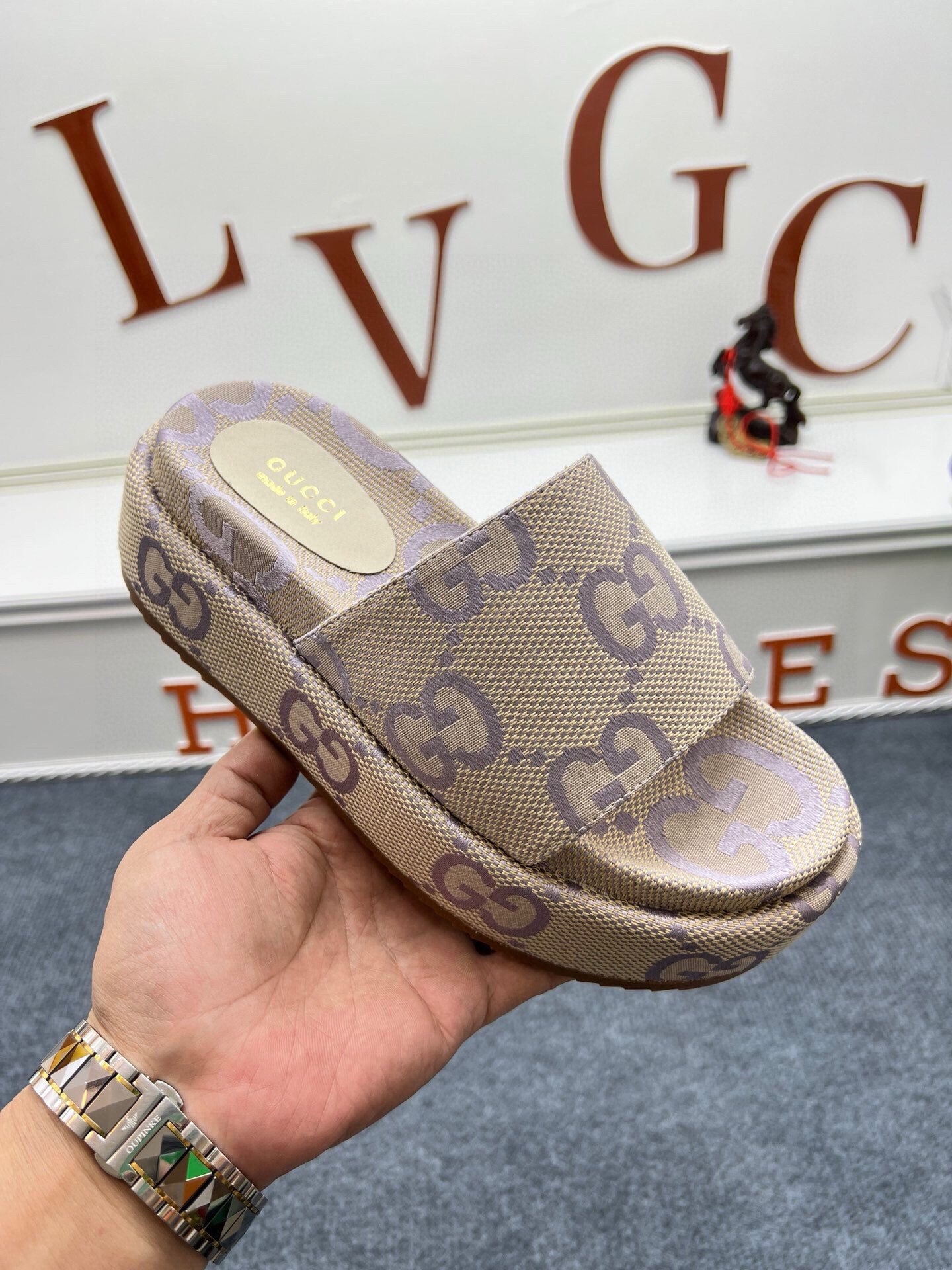 54B122ZDE Stylish slippers  Sole thickness 5.5cm