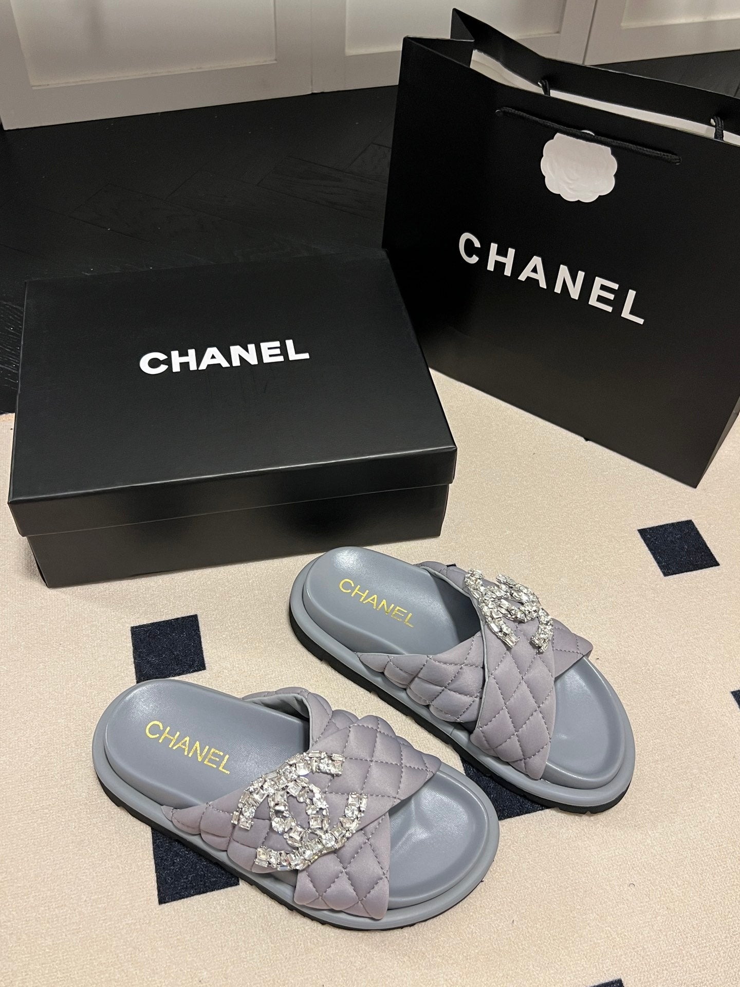 14C94ZDE Stylish Slippers