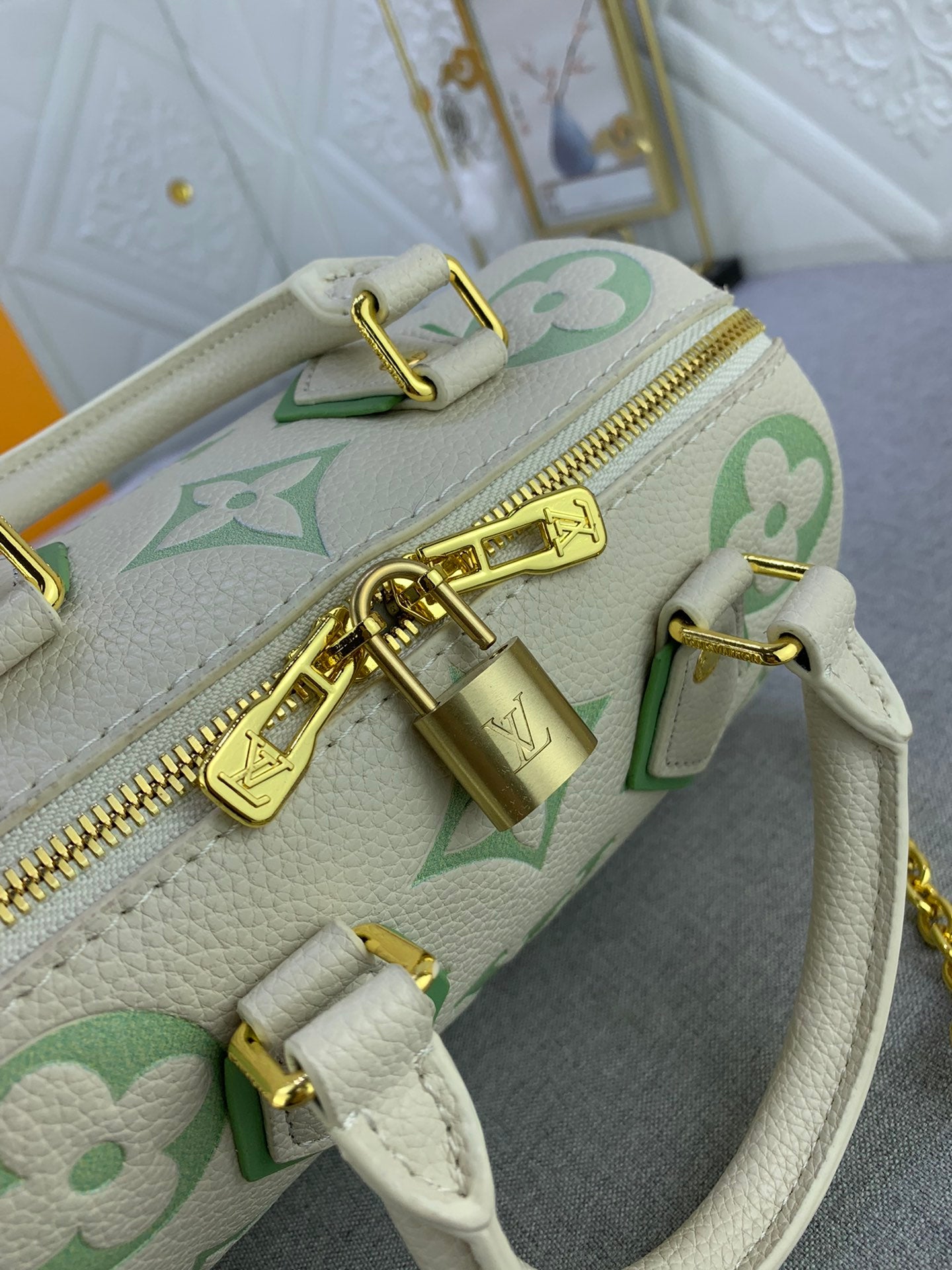 2XE264BDE Stylish leather bag 