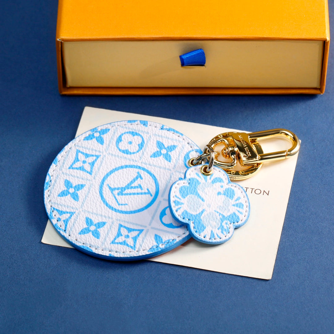 14E9ADE Stylish key closure