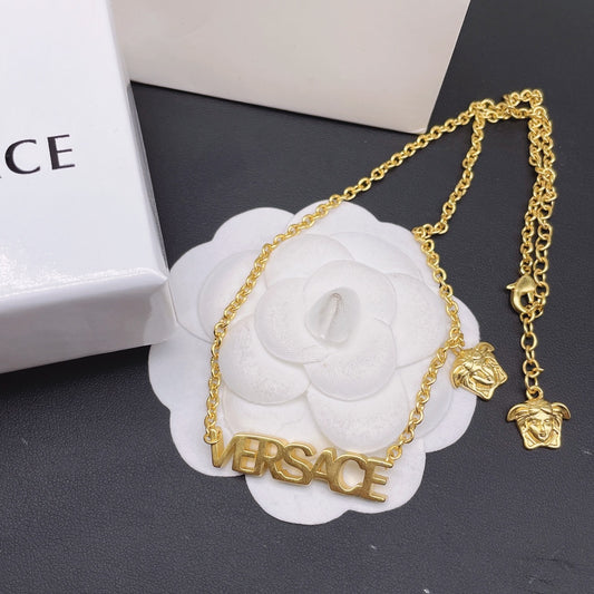 175RV101XDE Stylish Necklace