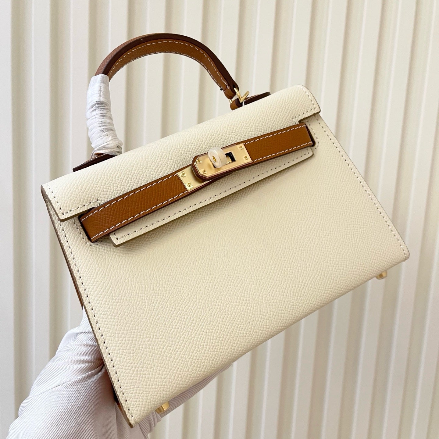 2WH25BDE Stylish leather bag