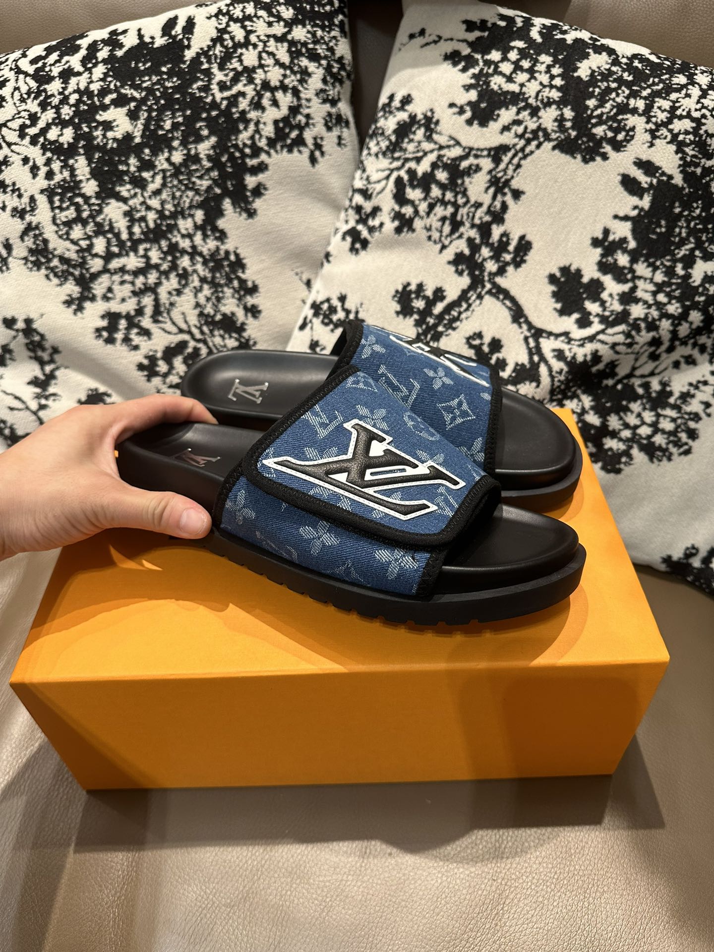 285ZE28ZDE Stylish leather Shoes