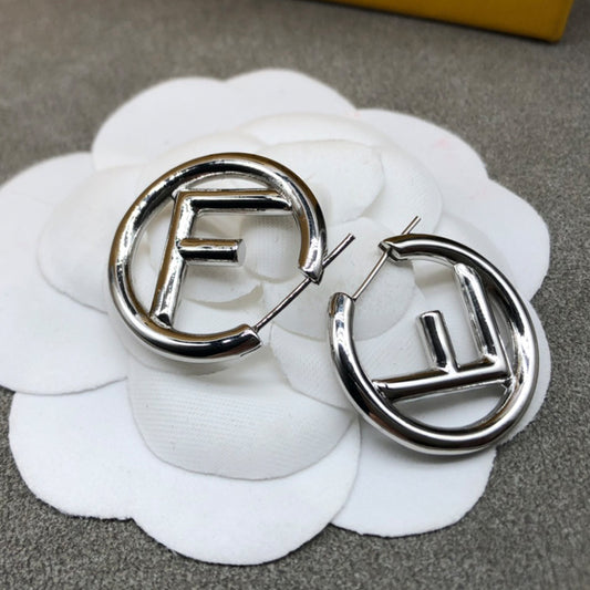3F424EDE Stylish Earrings