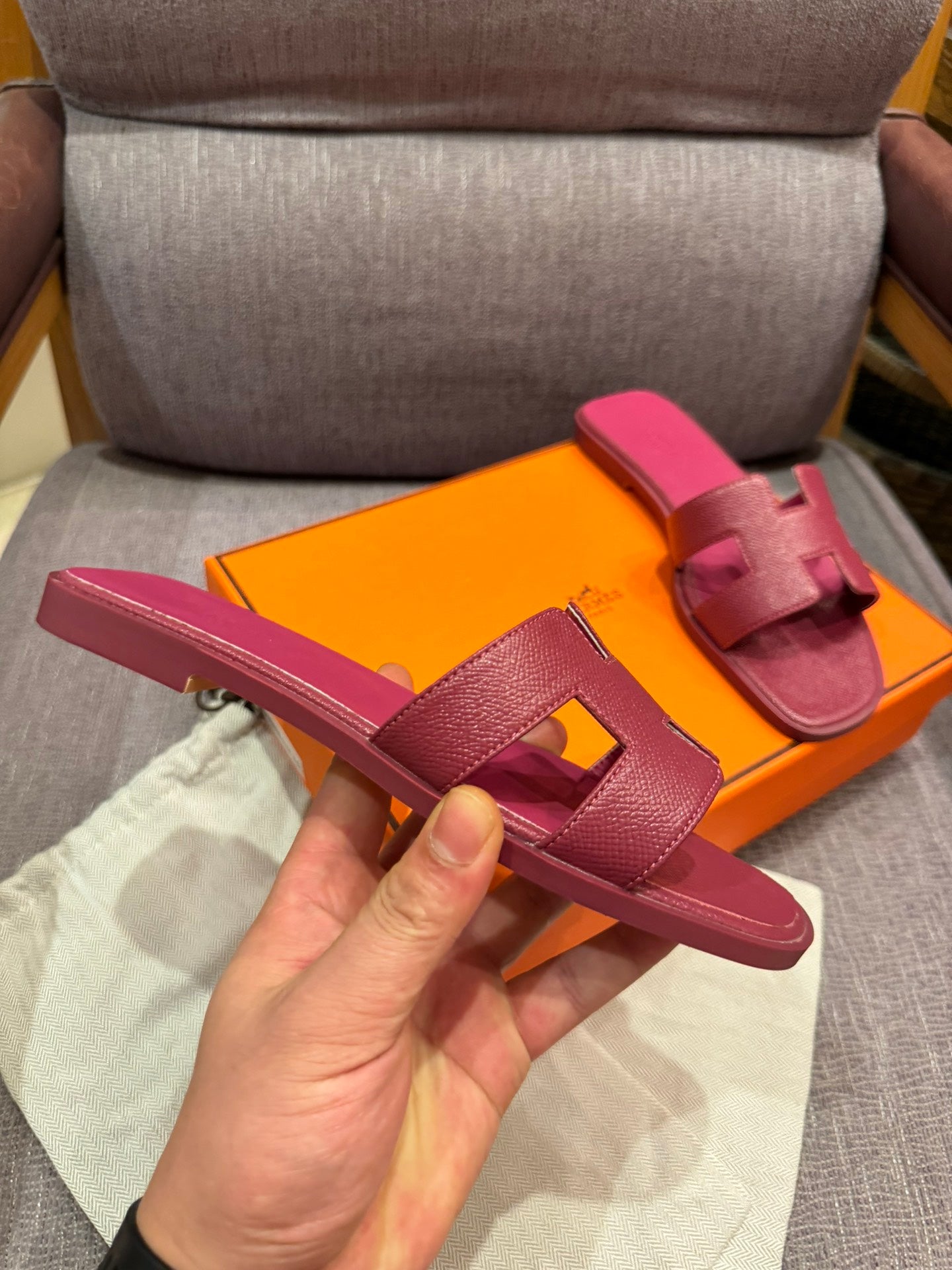 1ZH235ZDE Stylish Slippers