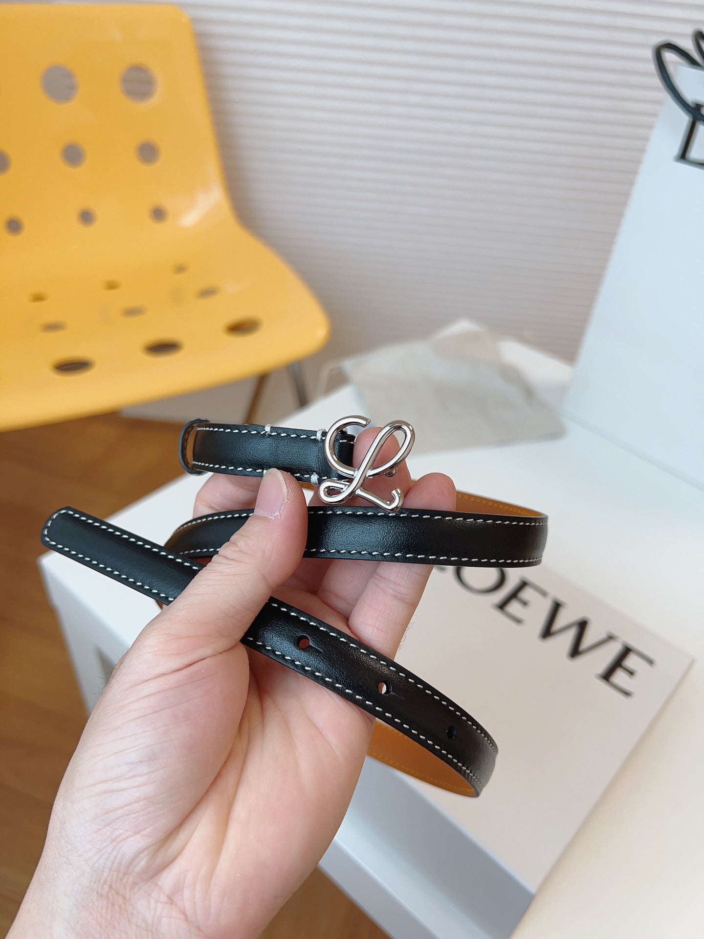 155RA228PDE Stylish  High quality belt With full package