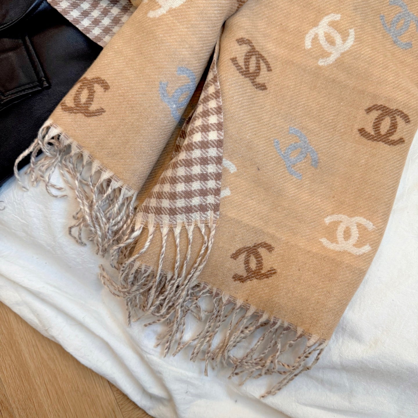 185ZC40WDE Stylish Winter Scarves