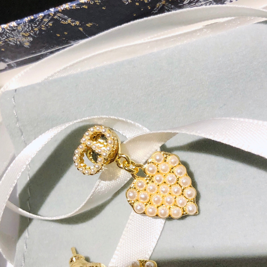 14D542EDE Stylish Earrings