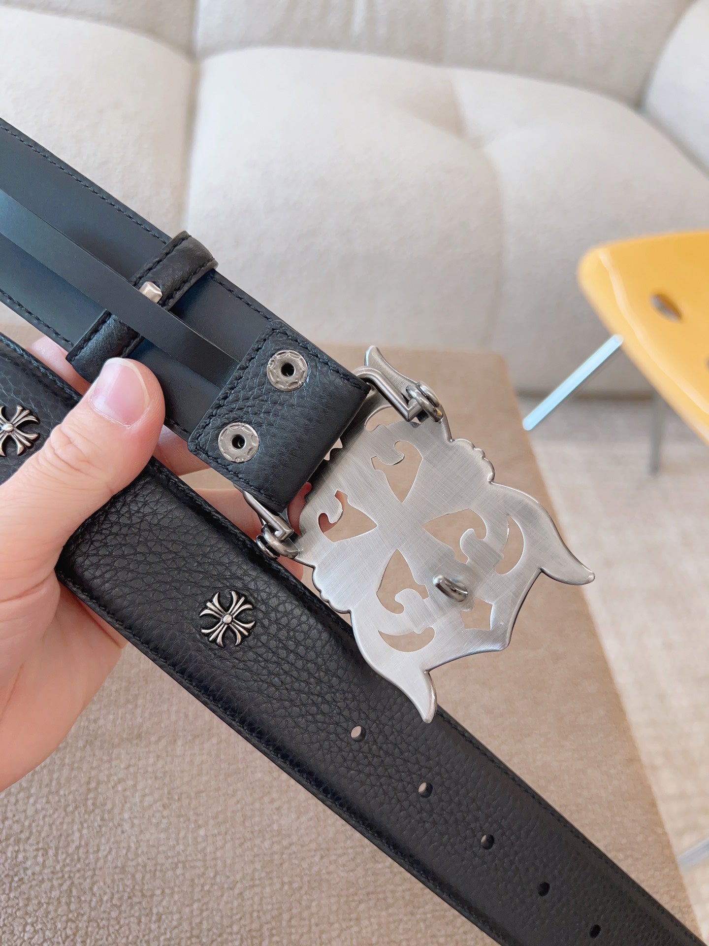 255RA16PDE Stylish High quality belt With full package