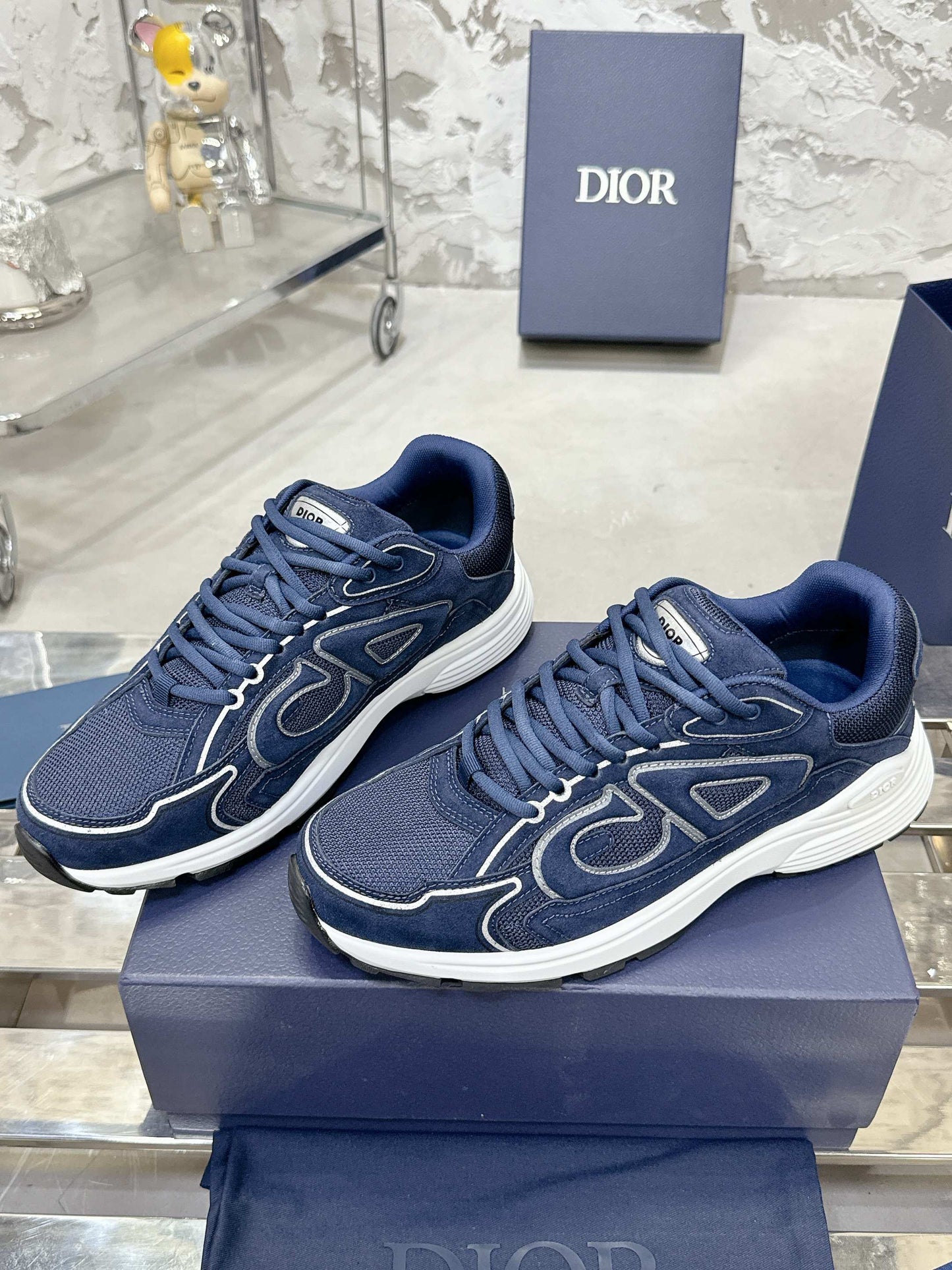 245RD2ZDE Stylish Sneakers