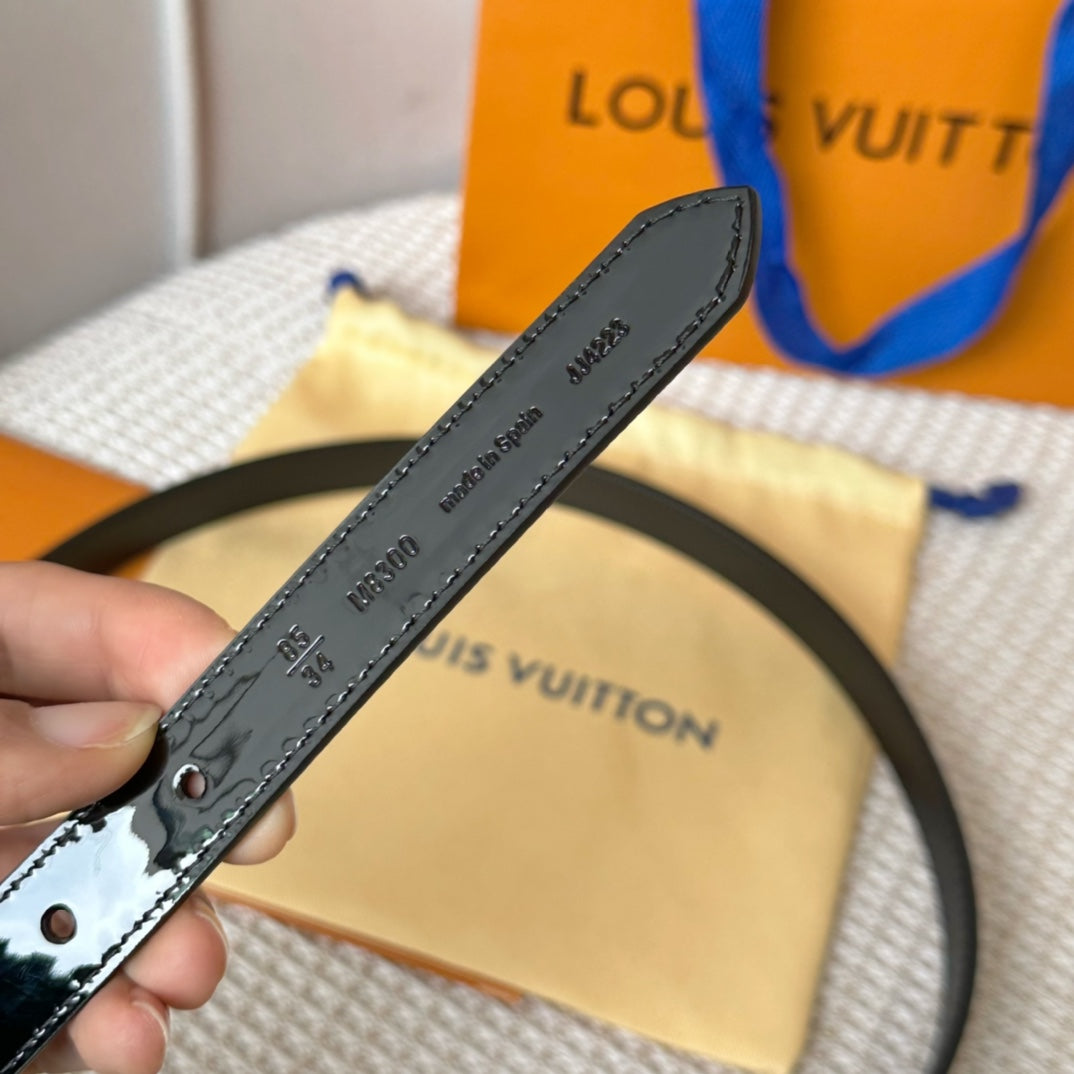 14E132PDE Stylish  High quality belt With full package